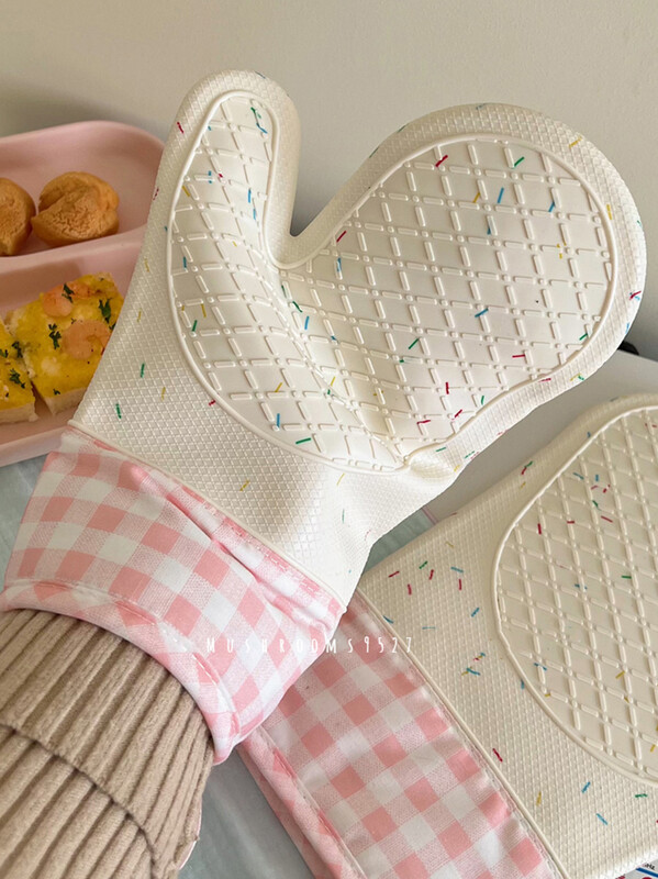 Koreai édes aranyos praktikus rózsaszín kockás pamut cukor tű szilikon csúszásmentes hőálló mikrohullámú forrázásgátló kesztyű