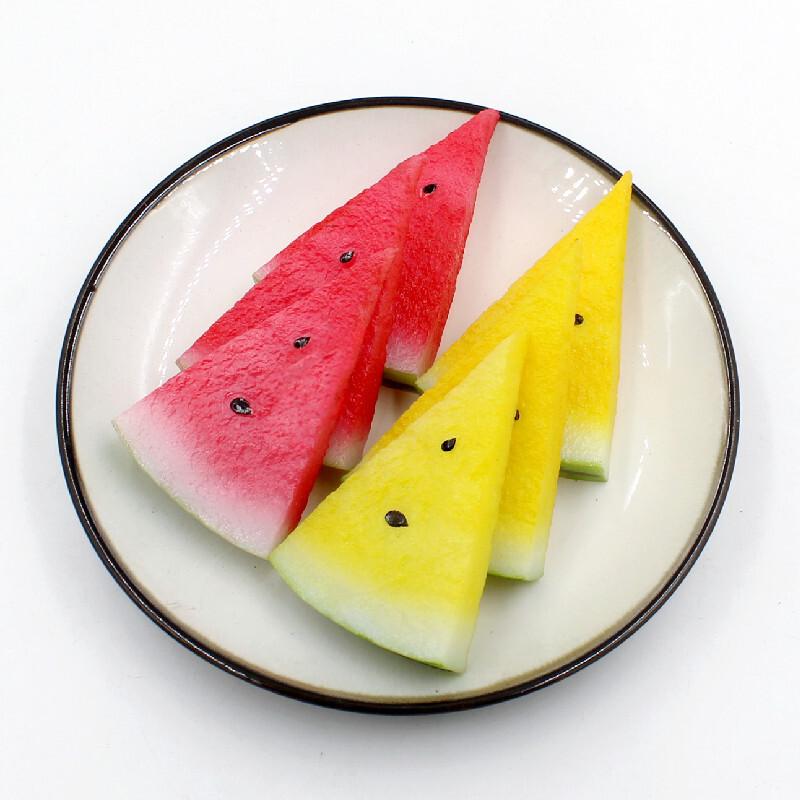 Szimulált görögdinnye bőr, hamis görögdinnye szeletek, hamis gyümölcs szeletek, étel, ételmodell, étterem, étterem dekoráció, lő