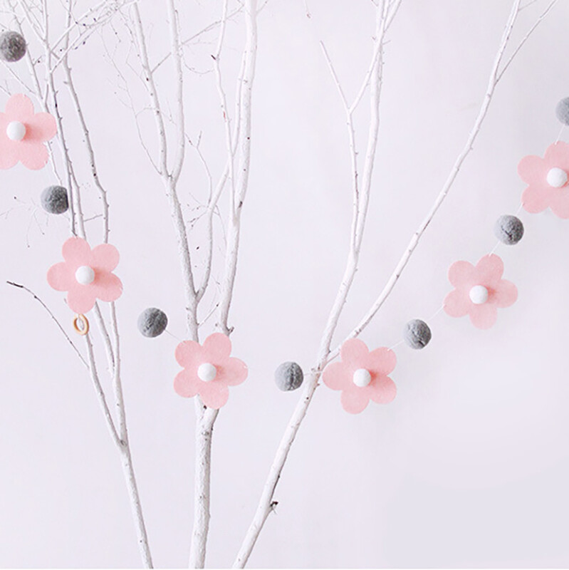 1Szett édes filcvirág témájú szalaghirdetés százszorszép Hálószoba függő sármányfüzérek gyerekeknek Lányok születésnapi babazuhany party dekoráció