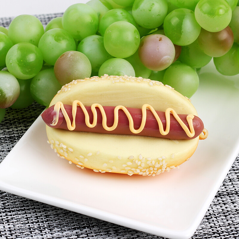 Puha PU szimulációs élelmiszermodell Erős kolbász reklám kellékek hot dog boltban, kenyérminta