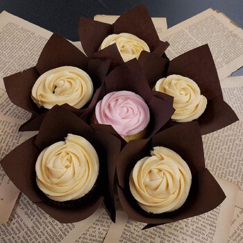 Γίνετε δημιουργικοί με 200 τεμ. Tulip Cupcake Liners - Καφέ κούπες ψησίματος ιδανικά για όλες τις περιπτώσεις