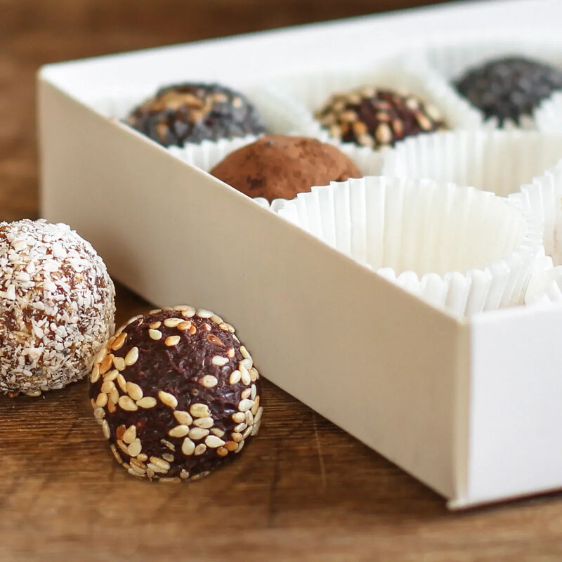 Desszert Sült sütemények Cupcake fedők Konyhák Kiegészítők Tortatartó Konyhai edények Csokoládé csésze forma 100 részes tésztakészlet