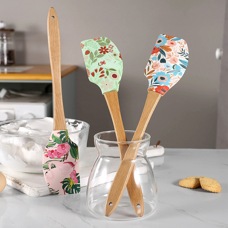 Spatulă pentru cremă de silicon de Crăciun Mâner din lemn Mixer pentru prăjituri cu fondant Răzuitoare Plăcinte antiaderente Blendere cu făină și produse de patiserie Gadget de bucătărie