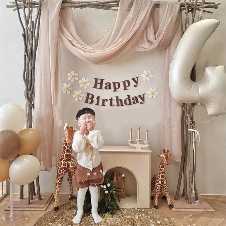 Barna Boldog születésnapi sármány zászló, füzér, százszorszép napraforgó téma, 1., 2., 3. éves születésnapi háttér dekoráció