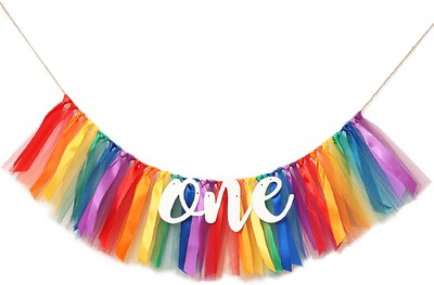 Kislány szalaghirdetés az 1. születésnapra - Etetőszék szalaghirdetés az első babaváró születésnapi dekorációhoz, tüllfüzér zászló