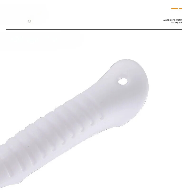 Duonos tinklelis Peilis kočėlas Picos žievelės angos atidarytuvas Sausainių skylutė Makaronų pjaustyklė Nėrinių pjaustymo įrankiai Kepimo įrankiai Kočiojimo įrankis