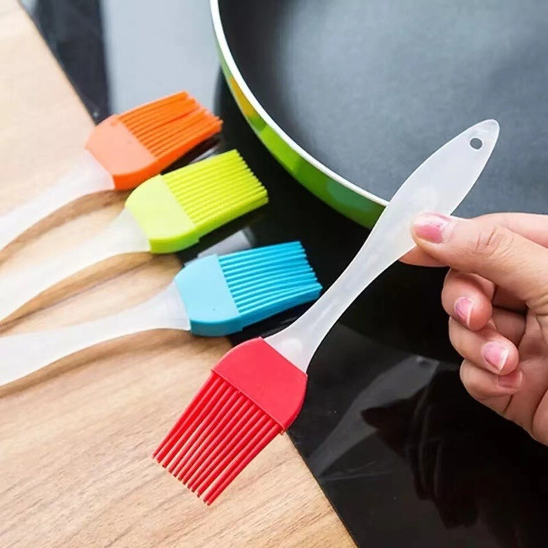 4 vnt Virtuvės silikoniniai pyragaičiai duonos aliejus kreminis teptukas kepimui Kepimo reikmenys BBQ teptuku Tortų gaminimo įrankiai Virtuvės reikmenys