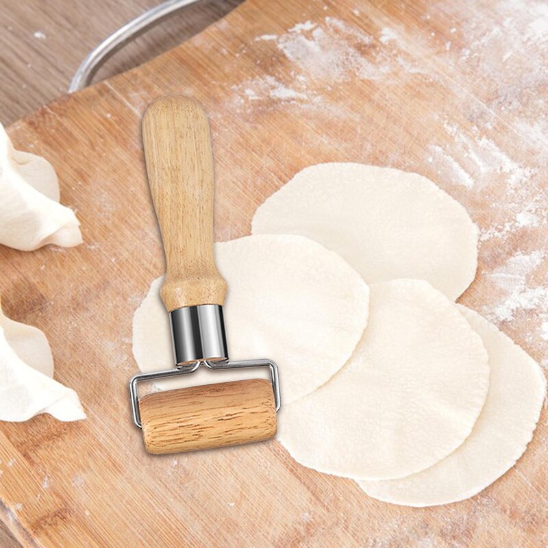Kis sodrófa konyhai szerszám T alakú fából készült tészta kézi hengerrel, tartós pizza