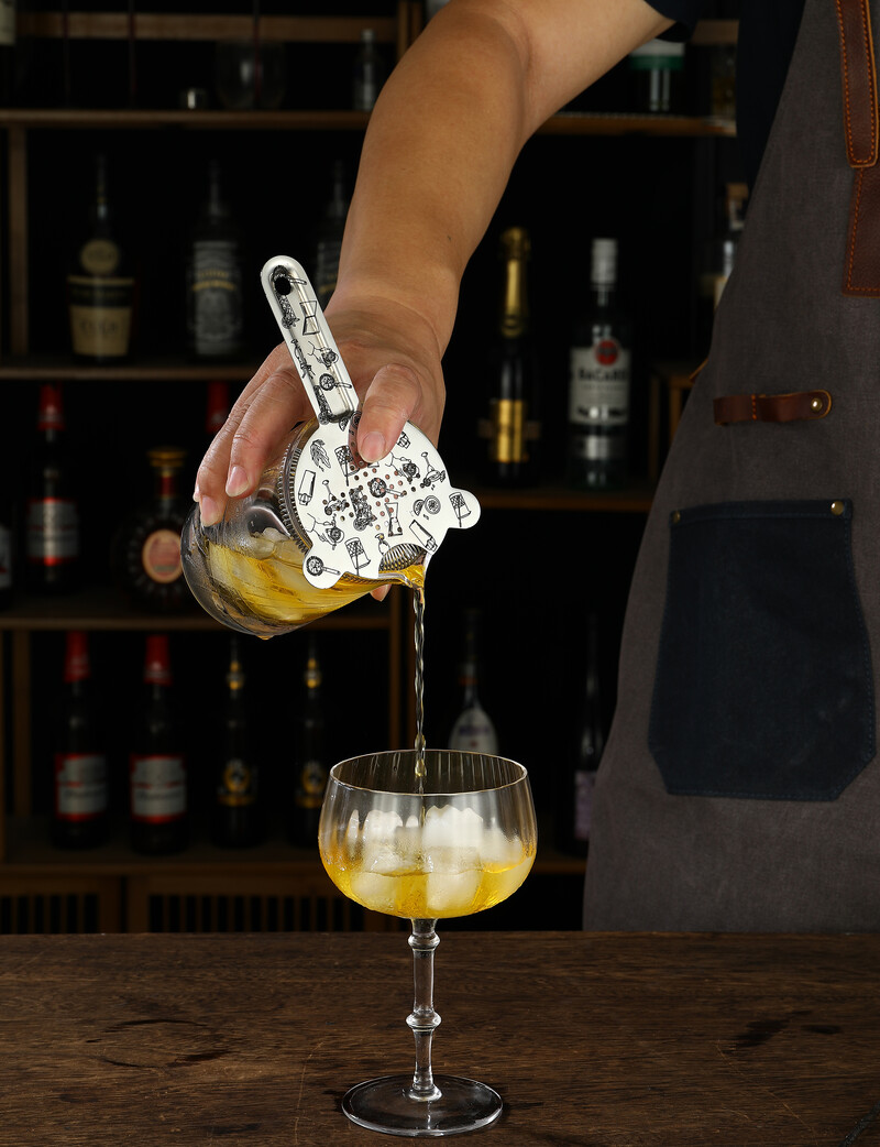 Rozsdamentes acél Hawthorne szűrő koktélrúd szűrő 2 ággal 6,54"(L)3,78"