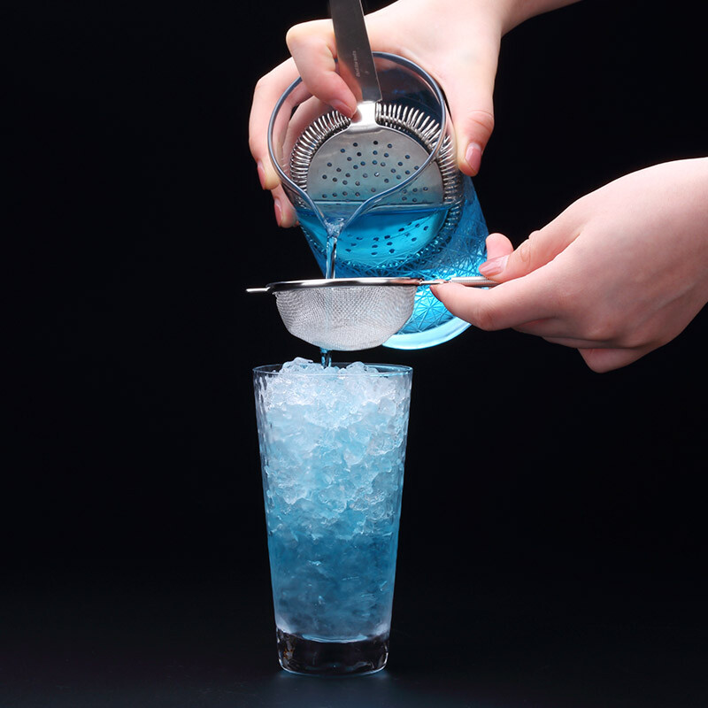 Japoniško stiliaus dviaukštis kokteilių sietelis 304 nerūdijančio plieno kūginis kokteilių sietelis, puikiai tinkantis sulčių gabalėliams pašalinti