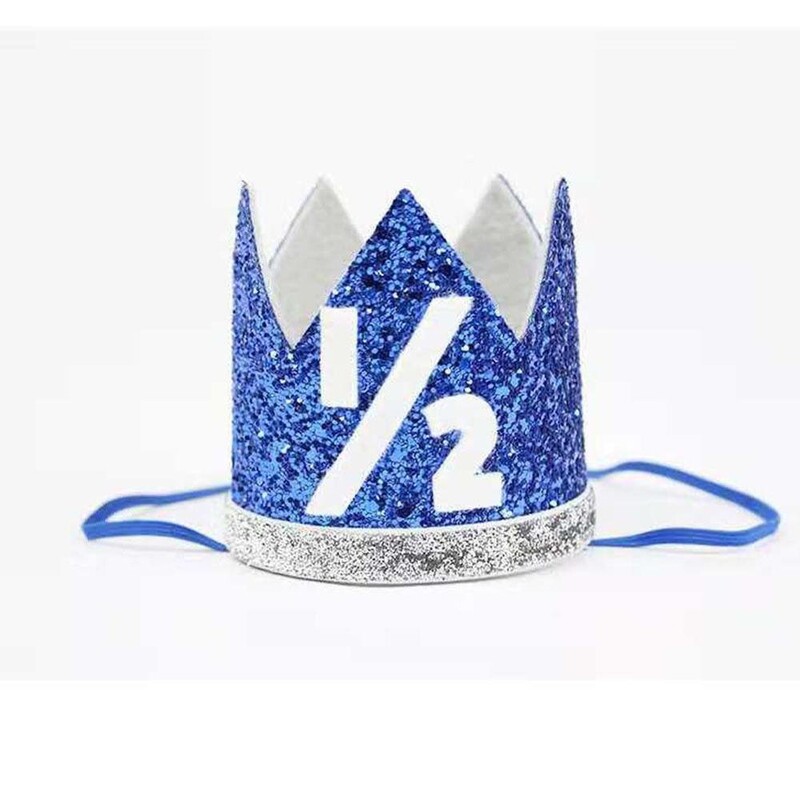 Újszülött kisgyermek kislány fiú fél 1/2 első második születésnapi koronaparti torta parti sapkák fejpánt kellékek