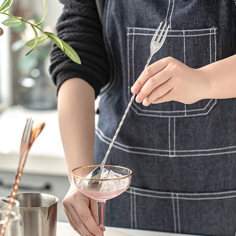 Nerūdijančio plieno strypo maišymo šaukštas kokteilių spiralinio rašto maišymo šaukštas su maišytuvu barmeno metalo aukso strypo šaukšto priedai
