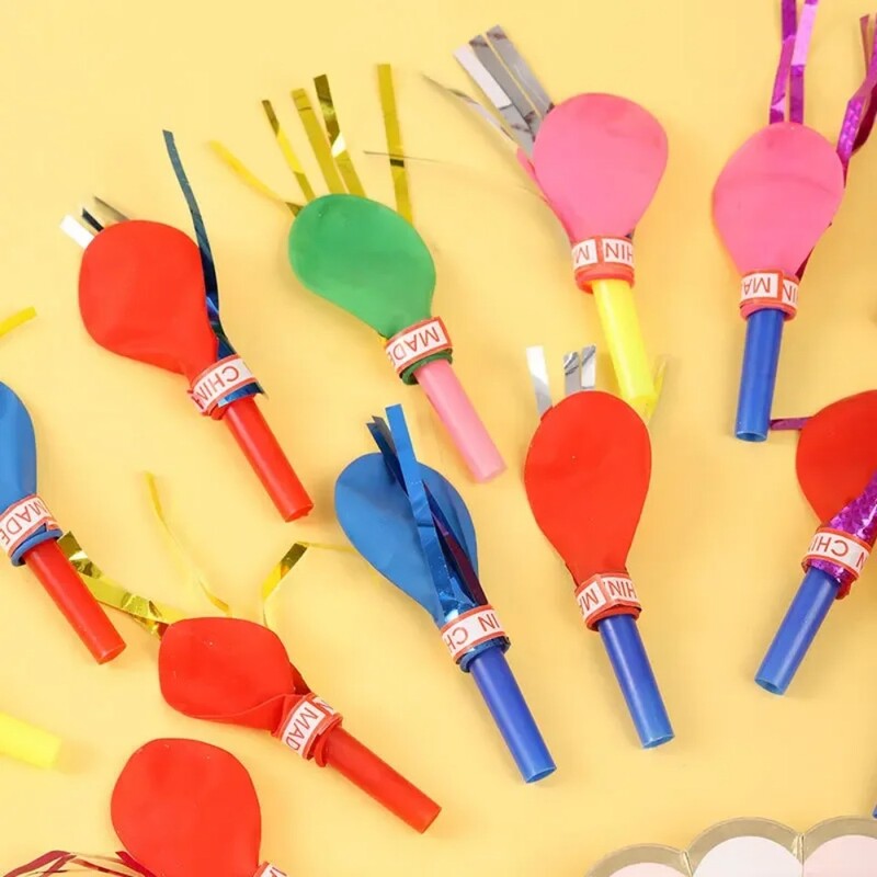 50 db Aranyszál léggömb síp gyerekeknek Születésnapi Party Favor Pinata Filler Húsvéti Gyermeknapi Farsangi Party Favor Dekoráció