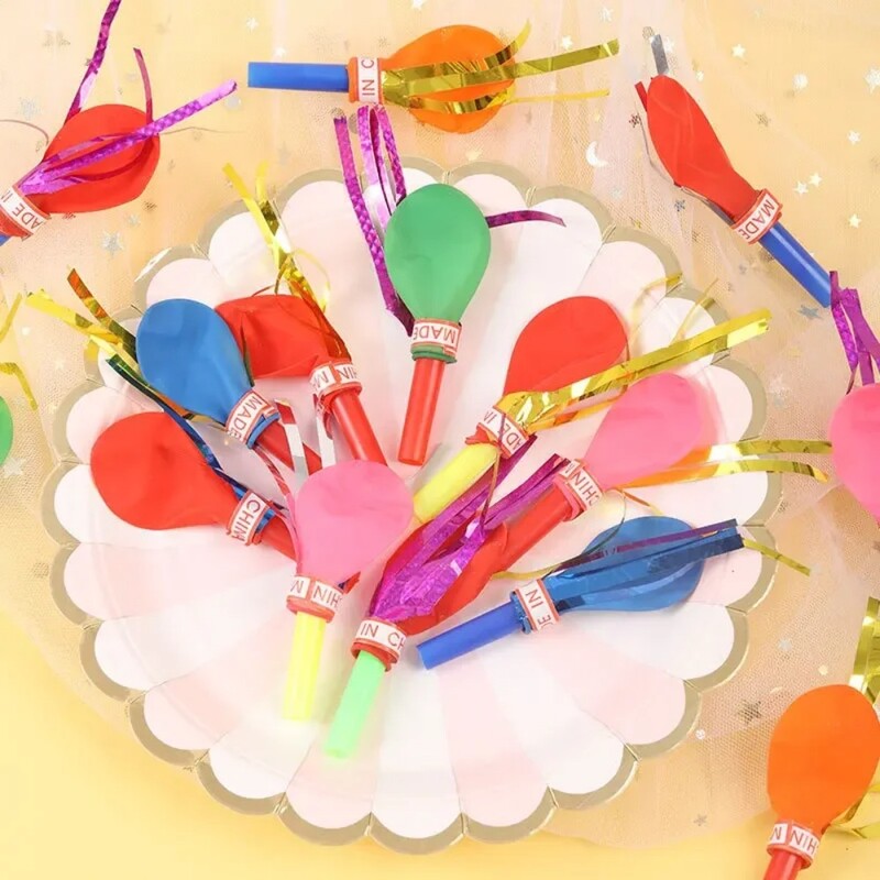 50 db Aranyszál léggömb síp gyerekeknek Születésnapi Party Favor Pinata Filler Húsvéti Gyermeknapi Farsangi Party Favor Dekoráció