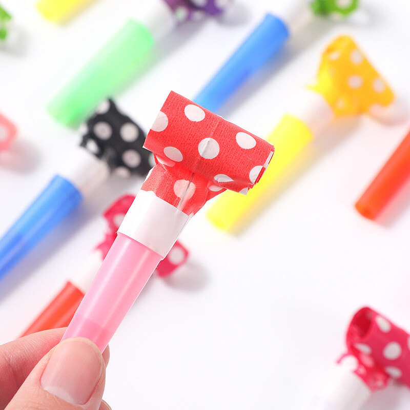 30 db színes csíkos pöttyfúvó kifúvó kürt síp zajkeltő játékok gyerekeknek születésnapi buli Baba zuhany Pinata ajándék