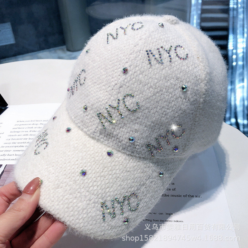 Koreai stílusú sapka divat márka divat plüss strassz baseball sapka univerzális széles karimájú téli sapka meleg napsapka hegyes sapka