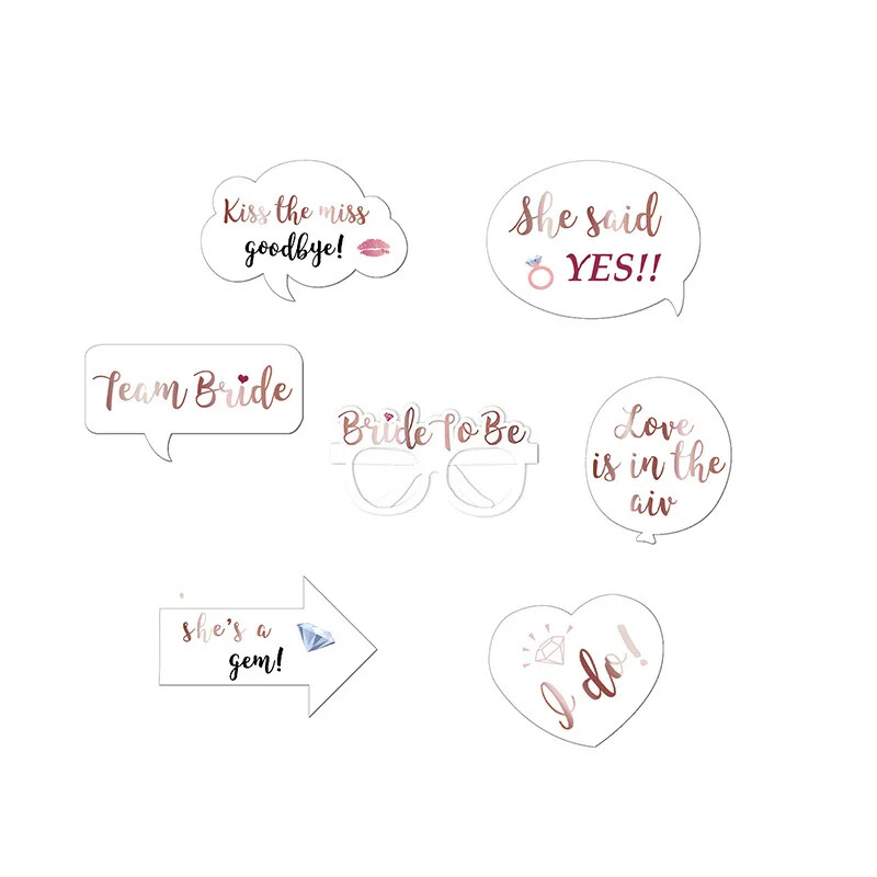 23/32 DB Kreatív esküvői parti kézi fotókellékek Menyasszony és a vőlegény csapata lövöldözős dekorációk Vicces születésnapi buli barkácsfotózás