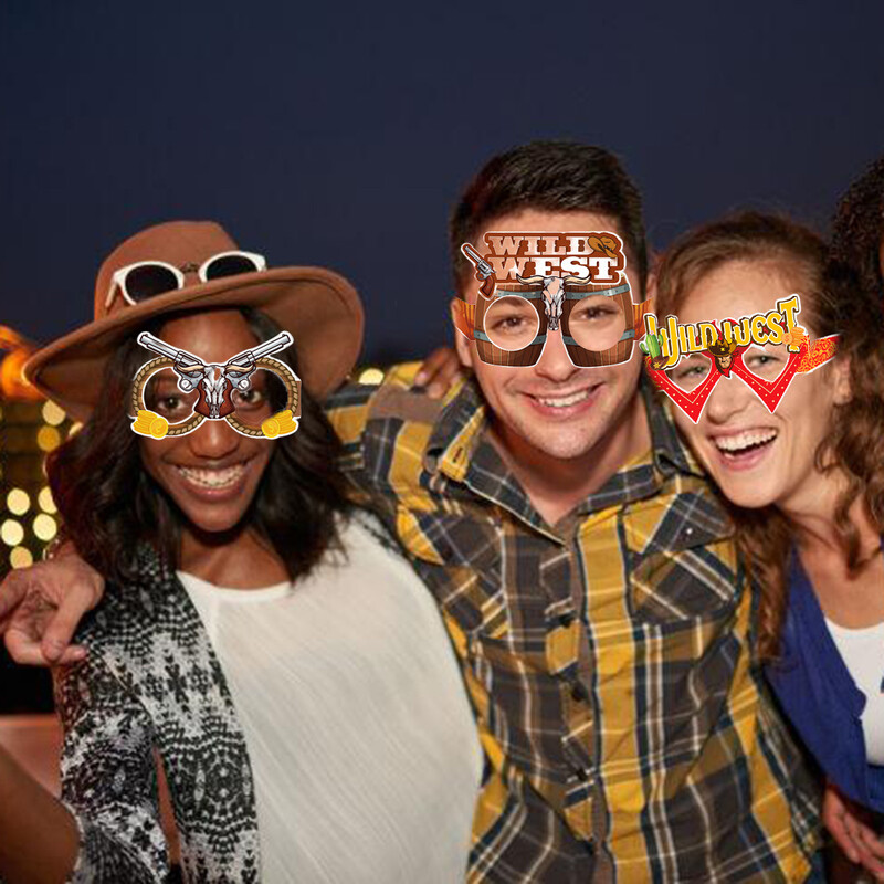 8db Western Cowboy témájú papírpoharak, Western mintás fotófülke kellékek parti hangulat díszítésére stb.