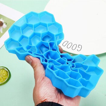 Creative 37 Cavity Honeycomb Ice Cube Maker Επαναχρησιμοποιήσιμοι Δίσκοι σιλικόνης Ice Cube Mold Καλούπι πάγου χωρίς BPA με αφαιρούμενα καπάκια