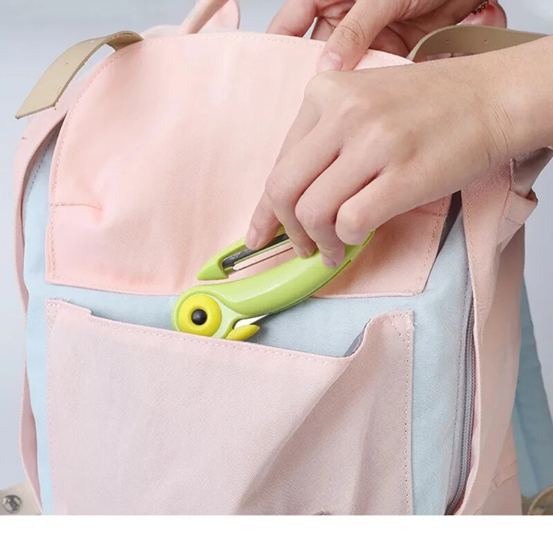 1 db Hordozható mini gyümölcskés rozsdamentes acél hámozókések zsebben összehajtható piknik gyümölcsvágó madármintás zöldséges konyhai eszköz