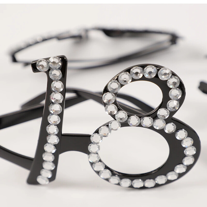 1 db gyémánt születésnapi 18/20/21/30/40/50/60/80 éves szemüvegek ajándék fotókellékek boldog születésnapi buli dekorációjához