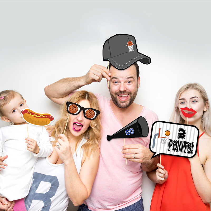 Amosfun 20PCS σκηνικά μπάσκετ για φωτογραφικό περίπτερο Αθλητικό πάρτι Αστεία διακόσμηση εργαλείο μπάσκετ φωτογραφικά σκηνικά για αθλητικά πάρτι