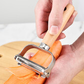 Nerūdijančio plieno daržovių skustukas su medine rankena Daugiafunkcinis bulvių morkų trintuvės smulkintuvas pjaustymo peilis virtuvės įtaisas