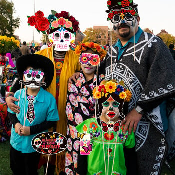 30Pcs Cartoon Mexican Day of The Dead Θέμα Photo Booth Props Skull Guitar Dress Up Mask up for Halloween Party Decoration