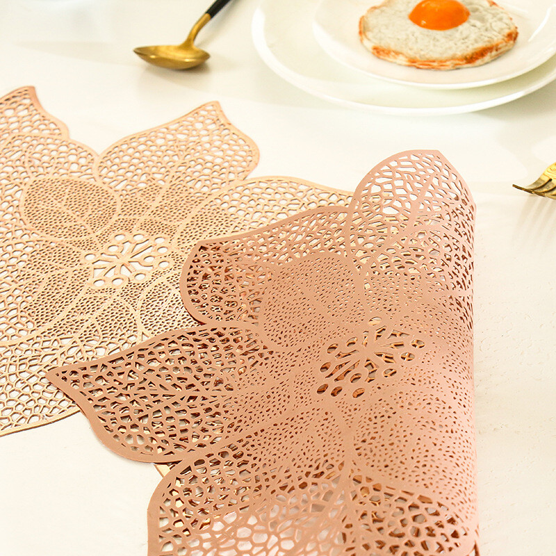 Πίνακας PVC Flag Long Hollow Out Bronzing Table Runner Creative Irregular Flower Nordic Light Πολυτελής Χριστουγεννιάτικη διακόσμηση γάμου