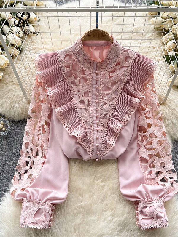 SINGREINY francia stílusú alkalmi hímzés blúz női hosszú ujjú gyöngy ing divat fodrok pamut üreges bő felső