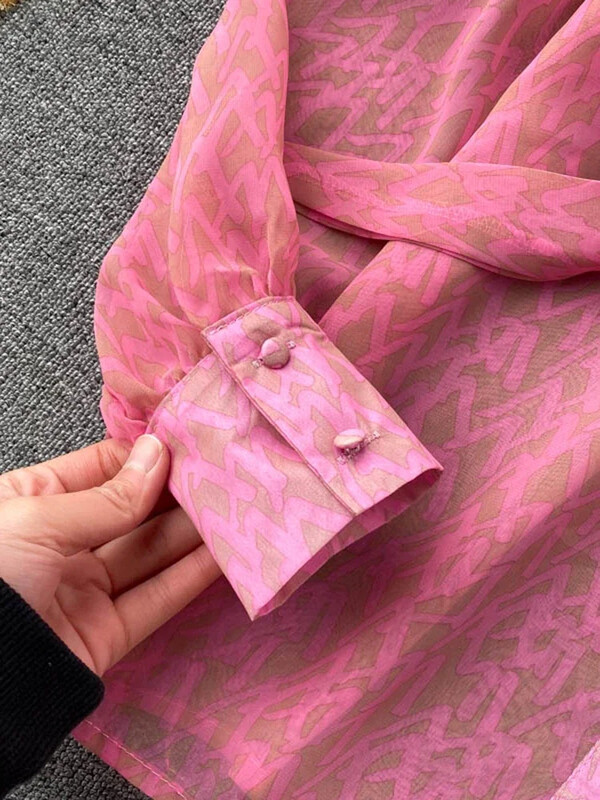 Női tavaszi új blúz Sweet Pure V-nyakú masni felfújható ujjú divatnyomtatás, laza sokoldalú sifon ing D0139