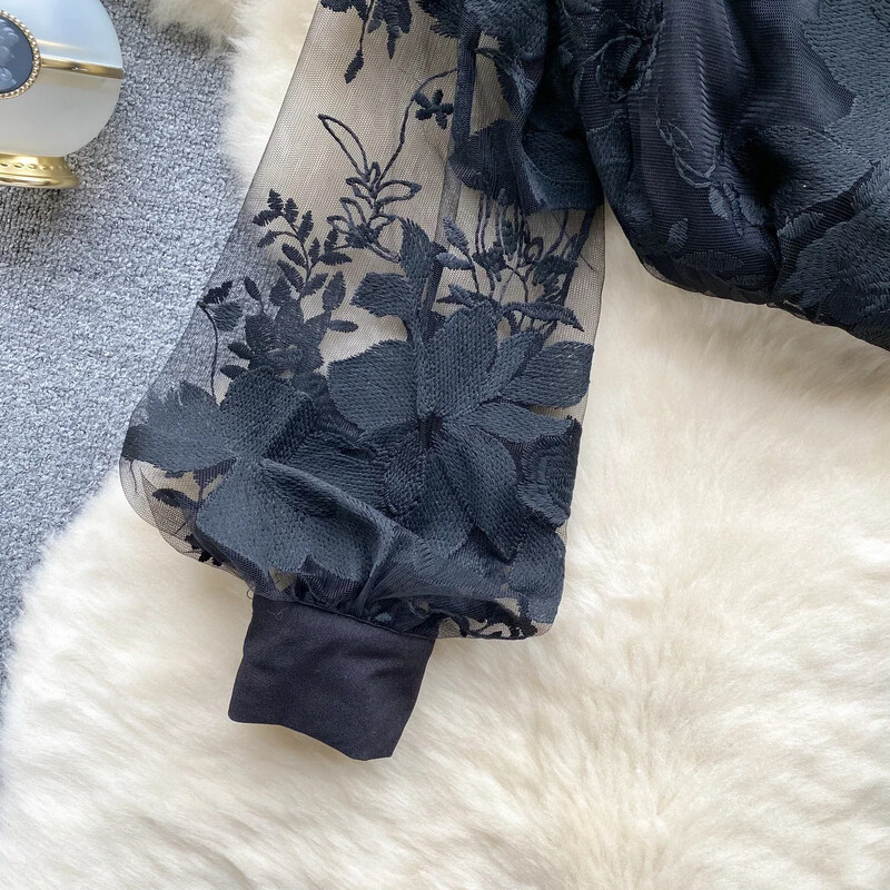 Vintažinė palaidinė moterims Tuščiaviduriai nėriniai permatomi ilgomis rankovėmis, stovintys ant apykaklė siauros palaidinės Universalios moteriškos palaidinės Dropshipping