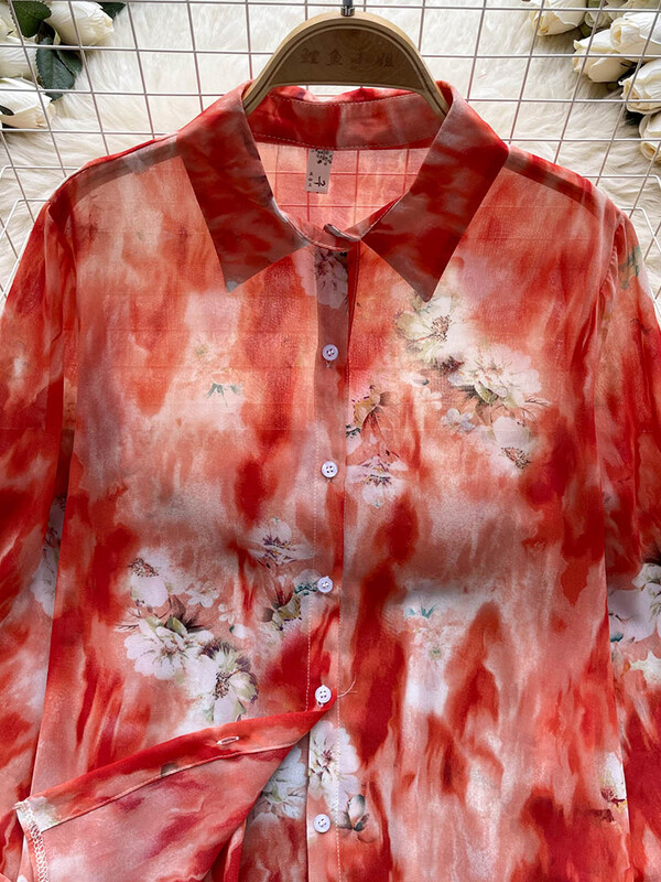 Tavaszi őszi temperamentum divat Retro sifon virágos blúzok Nyomtatott laza hajtóka felfújható ujjú felső gombos ing női A69