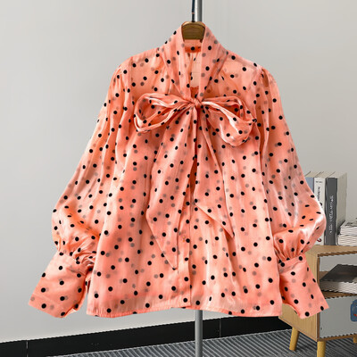 XFPV édes fodros állógallér hosszú ujjú temperamentumos ing pöttyös ing női koreai divat tavaszi nyár 2024 SM11350