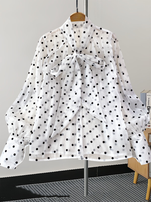 XFPV édes fodros állógallér hosszú ujjú temperamentumos ing pöttyös ing női koreai divat tavaszi nyár 2024 SM11350