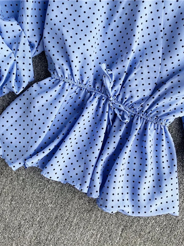 Ανοιξιάτικη καλοκαιρινή γυναικεία μπλούζα Νέα ρετρό πουά με λαιμόκοψη με λαιμόκοψη με λαιμόκοψη Κορέα Λεπτό μπλουζάκι με βολάν από σιφόν LL154