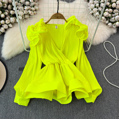 XFPV Γυναικεία σέξι βολάν Πλισέ τρισδιάστατη μπλούζα με πέταλο με λαιμόκοψη V μακρυμάνικα φαρδιά πουκάμισα Άνοιξη Καλοκαίρι 2024 SM10885