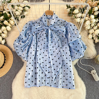 Κομψό φιόγκο φουσκωτό μανίκι με στρογγυλή κουκκίδα μπλούζα λεπτή σέξι γυναικεία πουκάμισο με φόρεμα στο δρόμο Γαλλική μόδα Crop Top