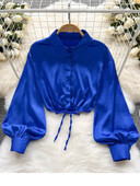 2024 Νέα ιδιοσυγκρασία Μόδα γυναικεία σέξι σατέν πουκάμισο παπιγιόν δαντέλα πέτο D μανίκι φανάρι λεπτό κοντό μπλουζάκι UK798