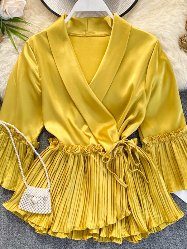 XFPV női, V-nyakú, kiszélesedő ujjú derék, fűzős, karcsú, redős, fodros ing felső, karcsú, édes koreai elegáns nyár 2023 SM3130