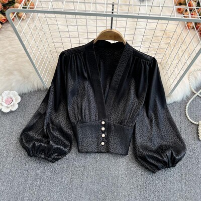 Sieviešu seksīgi dziļi V kakla izgriezuma krekli retro leoparda apdrukas krekli Satīna modes Eleganti Slim Lantern Piedurkņu Blūze Biroja Sieviešu šiki īsie topi