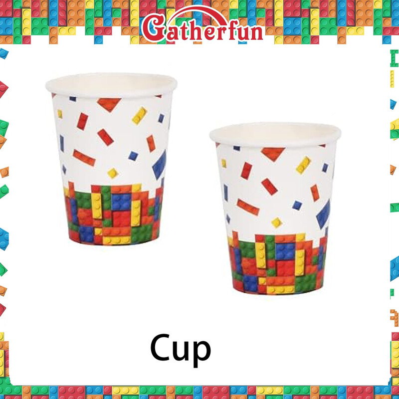 Celtniecības bloki ballīšu piederumi Papīra šķīvji Salvetes Krūzes Galdauts bērniem Krāsaini celtniecības bloki Dzimšanas dienas svinību rotājumi