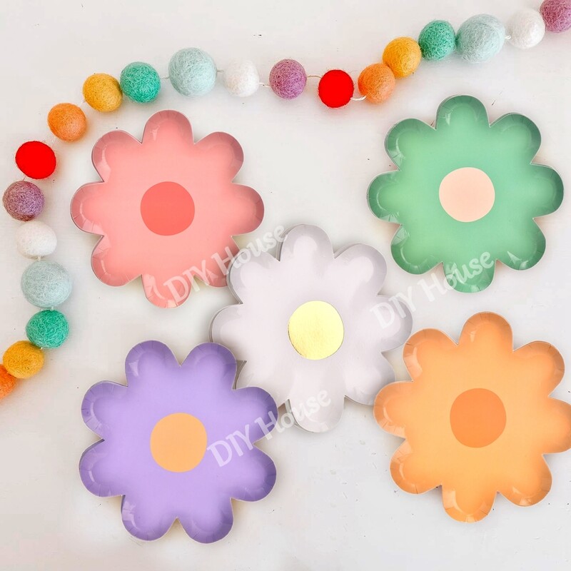 10 gab. Margrietiņu vienreizlietojamie trauki Krāsaini ziedu papīra šķīvji kāzu dekorēšanai bērniem Margrietiņas dzimšanas dienas svinību galda piederumi