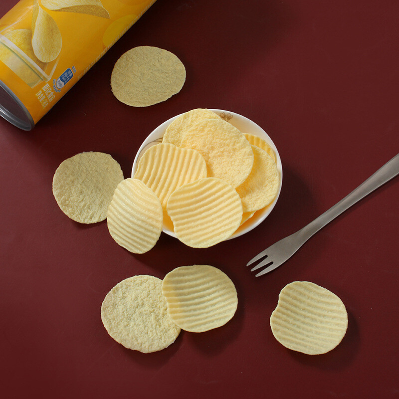 Szimulált burgonya chips hamis torta modell gyerekjáték kellékek farkasfogú krumpli hamis burgonya chips Gyorsétterem ablakának kijelzője