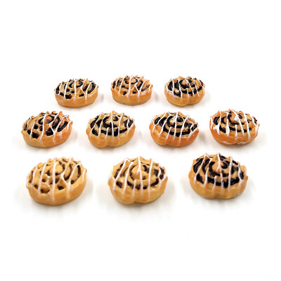 10 db szimulációs étel kis torta kenyér mesterséges miniatűr figura barkácsház kiegészítők baba lakberendezési dekoráció gyanta kézműves