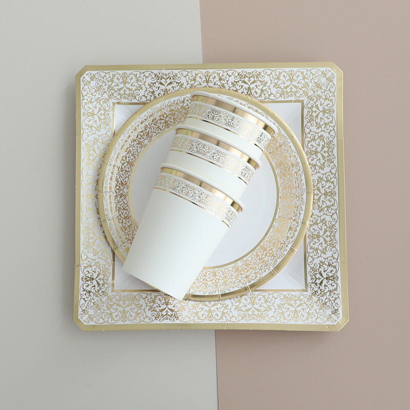 Zelta mežģīņu vienreizlietojamie trauki papīra krūzes dzimšanas dienas svinību dekorācijas kāzu dekorācijas bērnu vannas piederumi