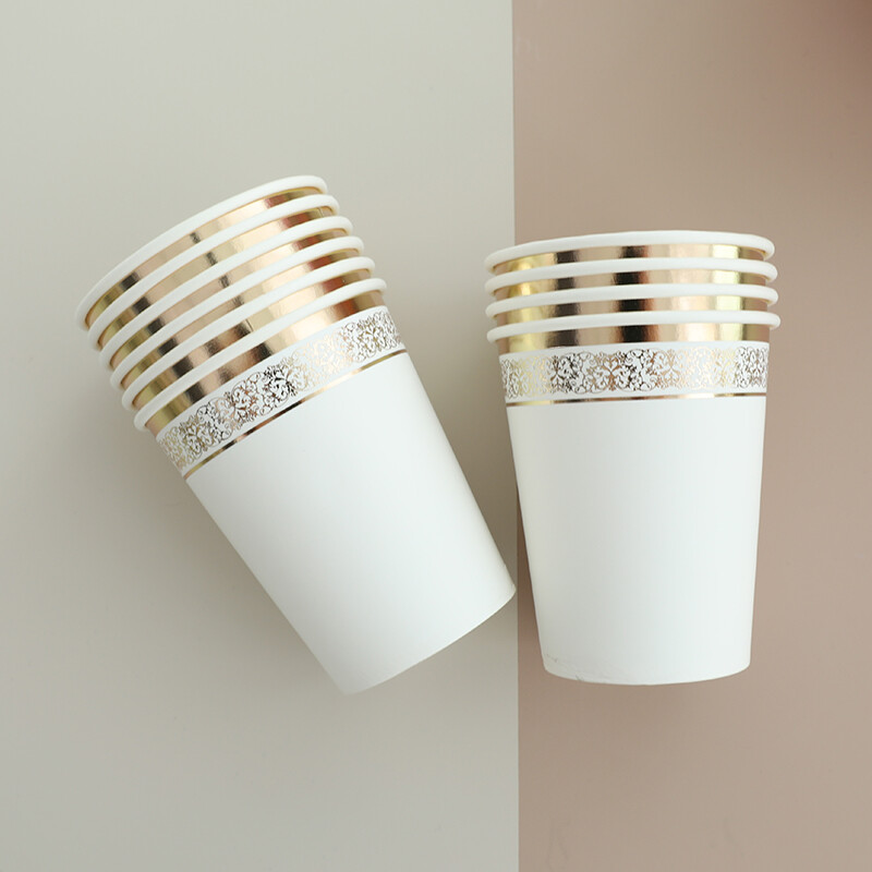 Zelta mežģīņu vienreizlietojamie trauki papīra krūzes dzimšanas dienas svinību dekorācijas kāzu dekorācijas bērnu vannas piederumi