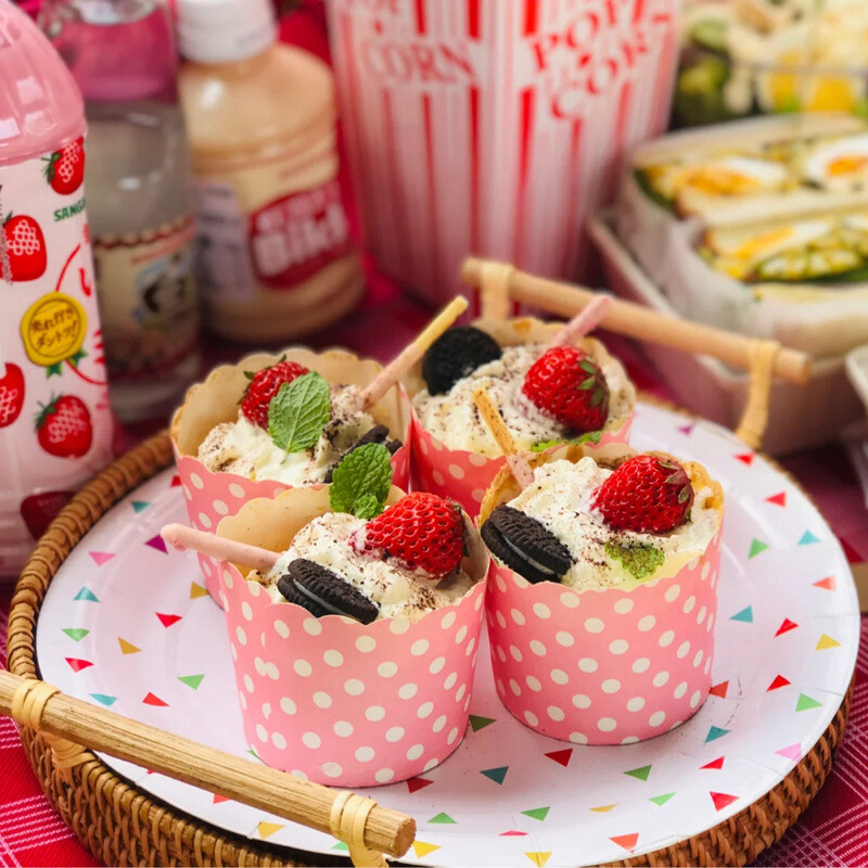 12 vnt. Vaikai Vaikai Merginų pobūvių Lėkštės Lėkštės Indų Puodelis Servetėlės Reresh Trikampio Stilius Vienkartiniai stalo įrankiai Stalo indai Tissue bokštas