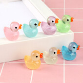 10/20/50gab 26,5x25mm Mini Glow Little Duck DIY Sveķu aksesuāri Karikatūra Juvelierizstrādājumu Dekorācija Caurspīdīga 3D Baltā Pīle