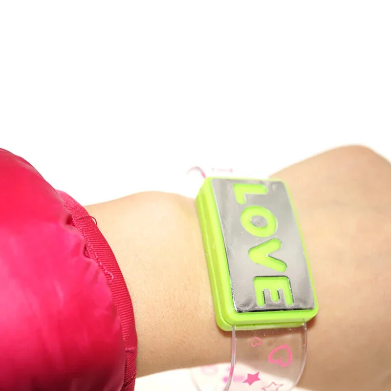 6 gab. Led rokassprādze, mirdzoša, iedegas rokassprādzes LOVE mirgojoša aproce, mirdzoša rokassprādze, mirdz tumsā Rave Ziemassvētku ballīšu rotaļlietas